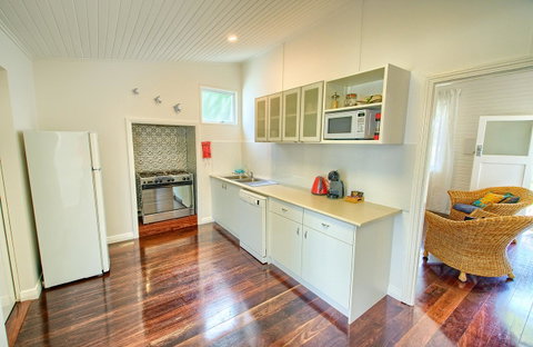 Jeffries Cottage - Taree Accommodation 15