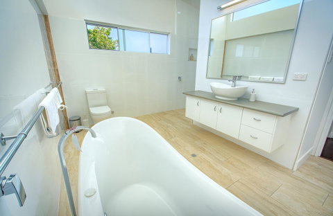Jeffries Cottage - Taree Accommodation 22