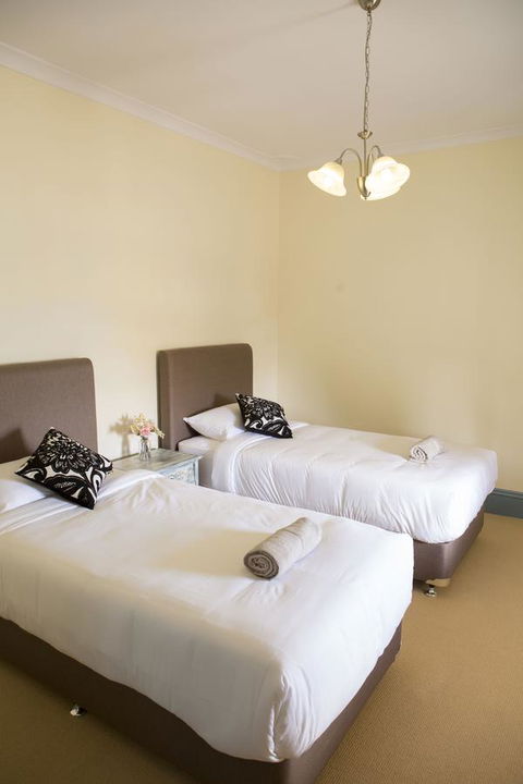 Spencer Cottage - Taree Accommodation 5