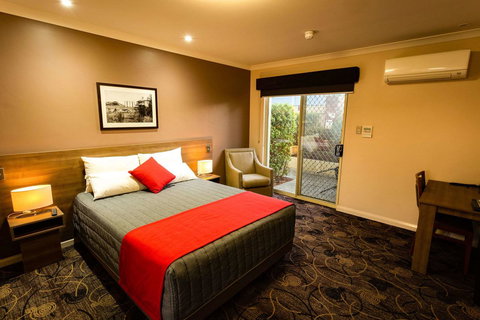 Quality Hotel Bayswater - Taree Accommodation 1