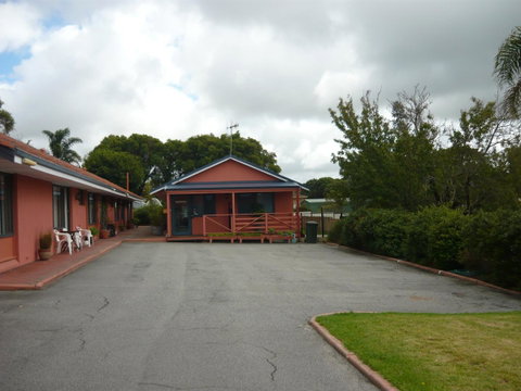 Albany Apartments - Taree Accommodation 8