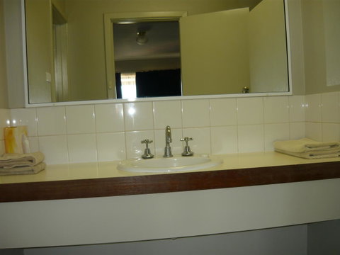 Albany Apartments - Taree Accommodation 14