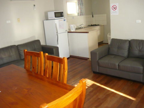 Albany Apartments - Taree Accommodation 3