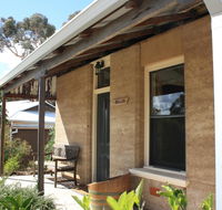 Hotham Ridge Winery and Cottages - Taree Accommodation