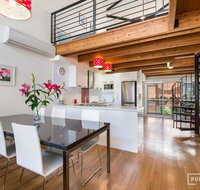 Spacious Central Townhouse - Taree Accommodation