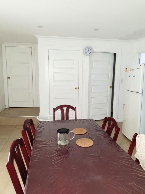 DIANELLA Budget Rooms Happy Place To Stay - Taree Accommodation 10