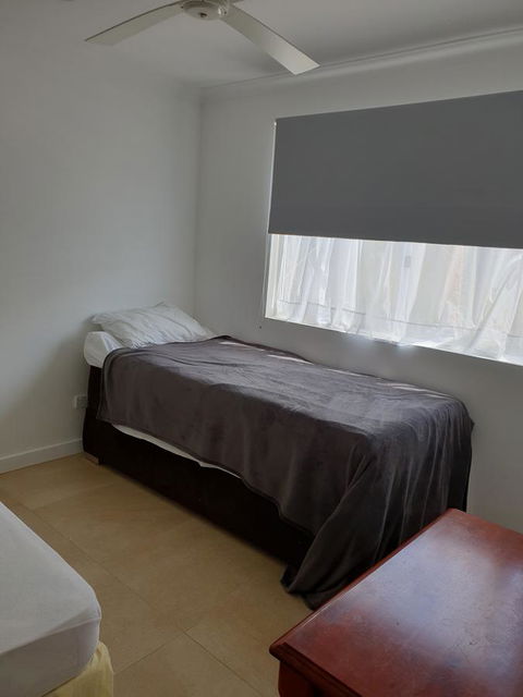 DIANELLA Budget Rooms Happy Place To Stay - Taree Accommodation 2
