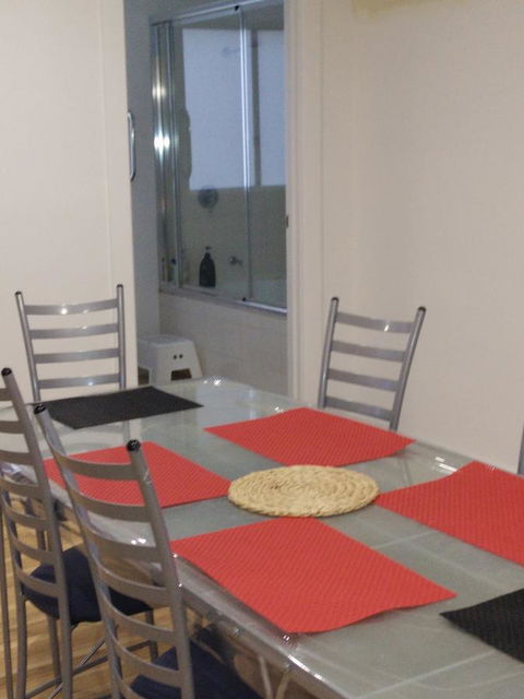 DIANELLA Budget Rooms Happy Place To Stay - Taree Accommodation 27