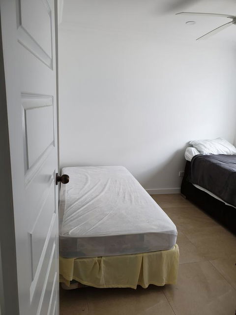 DIANELLA Budget Rooms Happy Place To Stay - Taree Accommodation 1