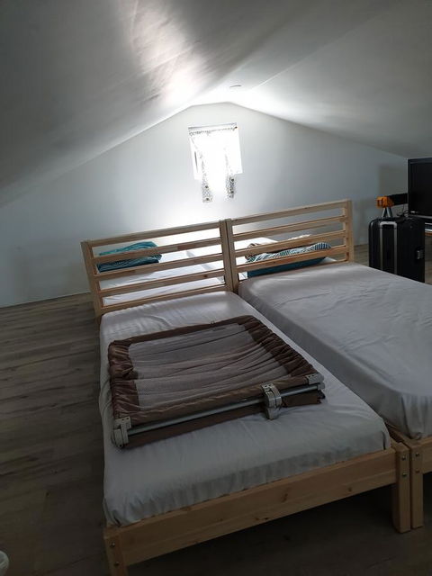 DIANELLA Budget Rooms Happy Place To Stay - Taree Accommodation 5