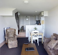 Oceanside 8 - Taree Accommodation