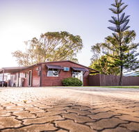 The Bothy Lancelin Family Retreat - Taree Accommodation