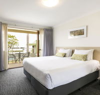 Nightcap at the Ship Inn - Taree Accommodation