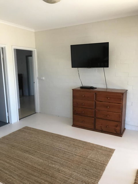 Surf Views - Taree Accommodation 3