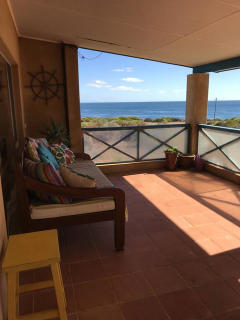 Surf Views - Taree Accommodation 10