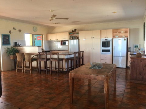 Surf Views - Taree Accommodation 6