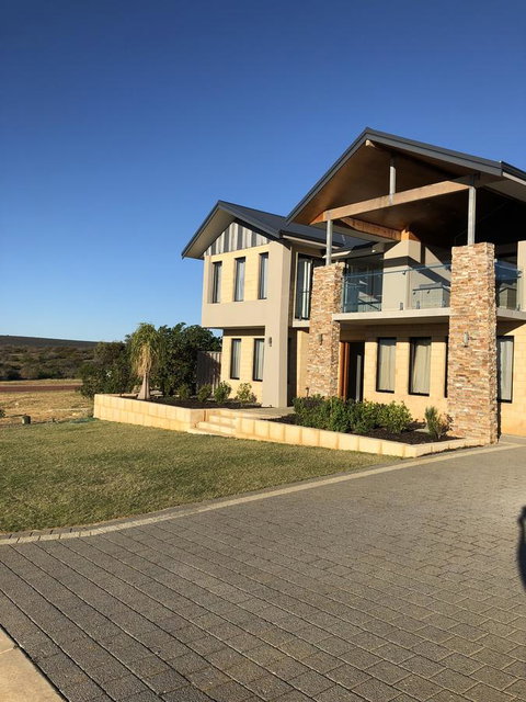 The Shak Kalbarri - Taree Accommodation 0