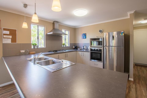 Cape Howe Cottages - Taree Accommodation 6