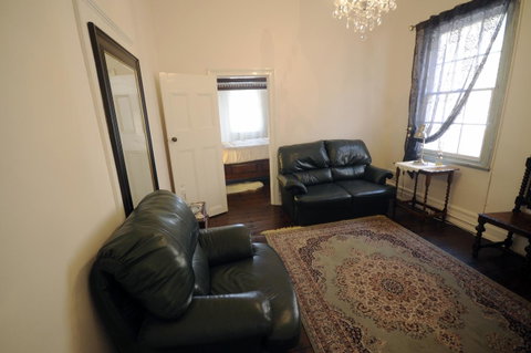 My Place Colonial Accommodation - Taree Accommodation 24