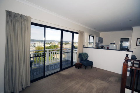 My Place Colonial Accommodation - Taree Accommodation 6
