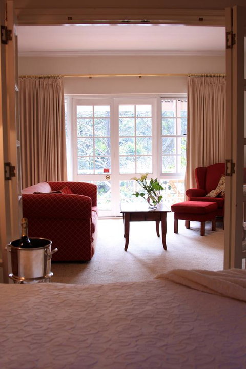 Two Sisters Chalets - Taree Accommodation 16