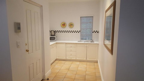 Two Sisters Chalets - Taree Accommodation 3