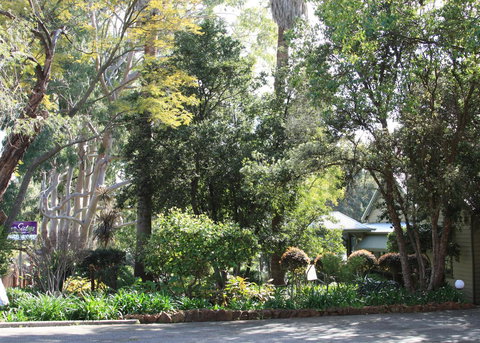 Two Sisters Chalets - Taree Accommodation 0