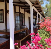 Daisy Cottage - Taree Accommodation