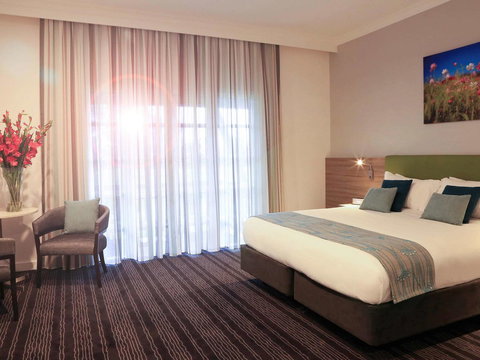 Novotel Vines Resort Swan Valley - Taree Accommodation 43