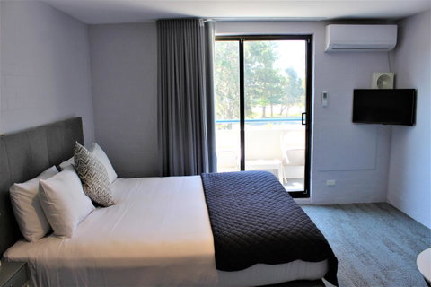Atrium Hotel Mandurah - Taree Accommodation 7