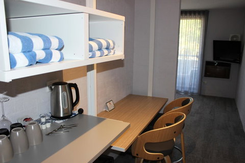 Atrium Hotel Mandurah - Taree Accommodation 11