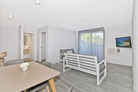 Atrium Hotel Mandurah - Taree Accommodation 25