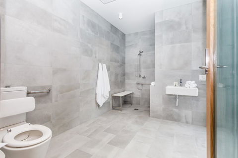 Quay Perth - Taree Accommodation 9