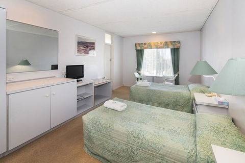 Augusta Hotel Motel - Taree Accommodation 1