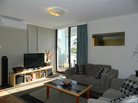 Riverside - Taree Accommodation 16