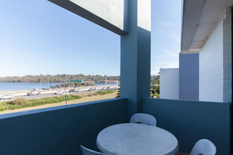 Riverside - Taree Accommodation 7