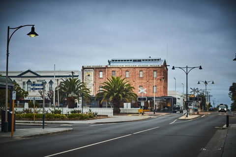 The Premier Mill Hotel - Taree Accommodation 14