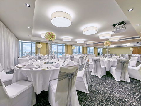 The Sebel Mandurah - Taree Accommodation 24