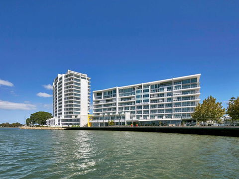 The Sebel Mandurah - Taree Accommodation 0
