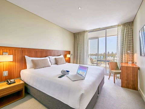 The Sebel Mandurah - Taree Accommodation 11