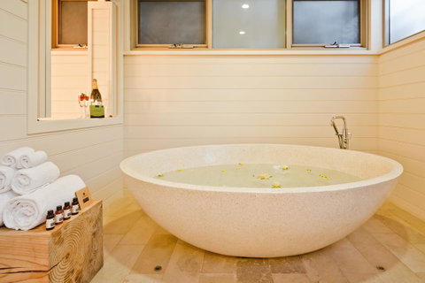 Injidup Spa Retreat - Taree Accommodation 7