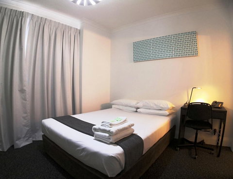Criterion Hotel Perth - Taree Accommodation 4
