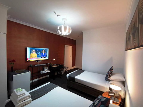 Criterion Hotel Perth - Taree Accommodation 13