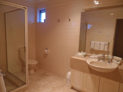 Clifton Motel & Grittleton Lodge - Taree Accommodation 29