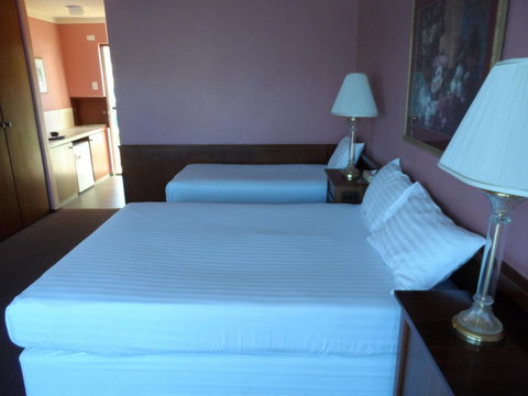 Clifton Motel & Grittleton Lodge - Taree Accommodation 18