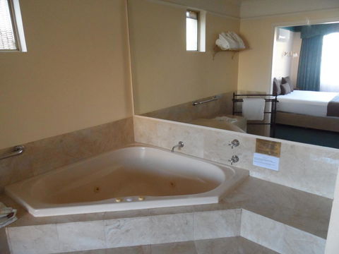 Clifton Motel & Grittleton Lodge - Taree Accommodation 28