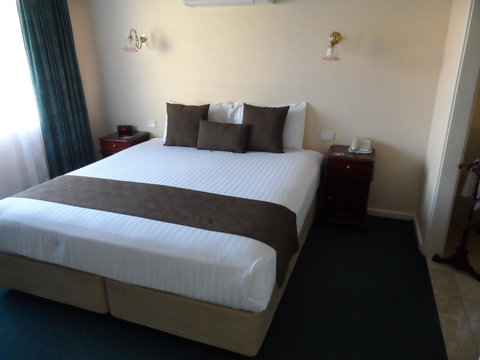 Clifton Motel & Grittleton Lodge - Taree Accommodation 26