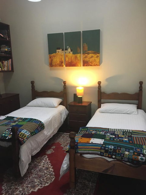 Rowley House - Taree Accommodation 11