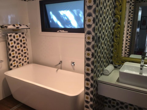 Rowley House - Taree Accommodation 14