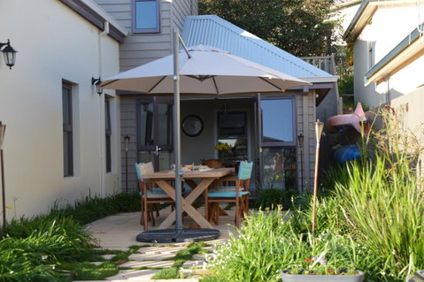 Rowley House - Taree Accommodation 7